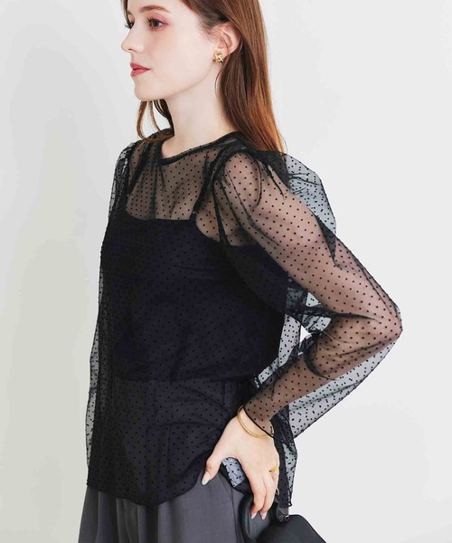PICCIN PERLA(ピッチンペルラ)の「フロッキードットシアーブラウス(キャミ付き)(シャツ/ブラウス・レディース・ブラック・M)」の3枚目の写真