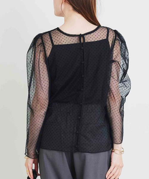 PICCIN PERLA(ピッチンペルラ)の「フロッキードットシアーブラウス(キャミ付き)(シャツ/ブラウス・レディース・ブラック・M)」の5枚目の写真