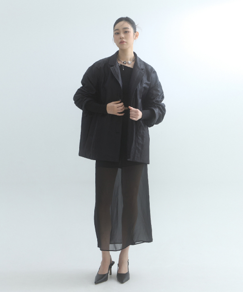 MOIREMOA(モアレモア)の「Lustre Fold-Back Jacket-Black(ナイロンジャケット・レディース・その他・FREE)」の6枚目の写真