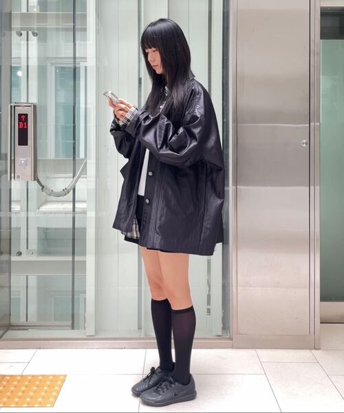 MOIREMOA(モアレモア)の「Lustre Fold-Back Jacket-Black(ナイロンジャケット・レディース・その他・FREE)」の10枚目の写真