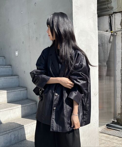 MOIREMOA(モアレモア)の「Lustre Fold-Back Jacket-Black(ナイロンジャケット・レディース・その他・FREE)」の12枚目の写真