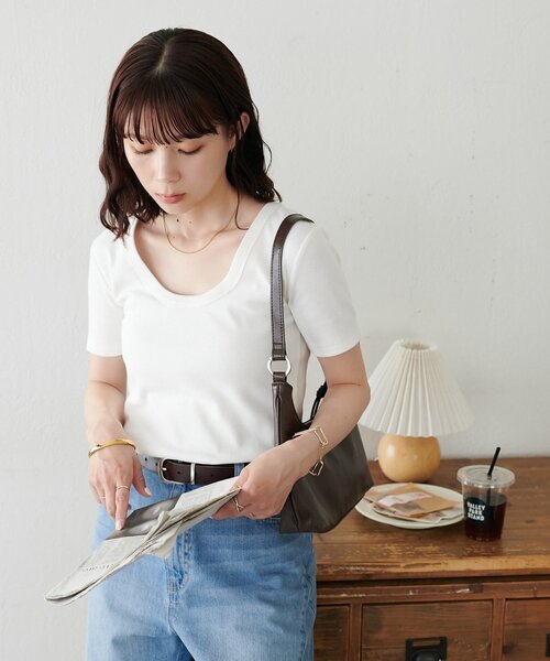 DISCOAT（ディスコート）の「【万能インナー♪/WEB限定】前後2WAYUネック半袖Tシャツ（Tシャツ/カットソー・レディース・アイボリー/ブラック/ホワイト/グレー・FREE）」の10枚目の写真