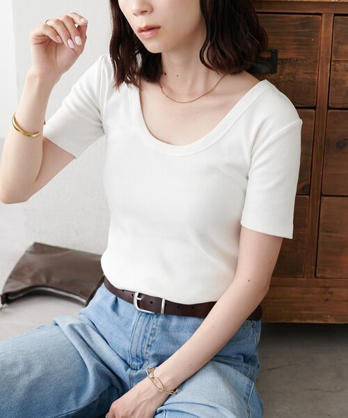 DISCOAT（ディスコート）の「【万能インナー♪/WEB限定】前後2WAYUネック半袖Tシャツ（Tシャツ/カットソー・レディース・アイボリー/ブラック/ホワイト/グレー・FREE）」の11枚目の写真