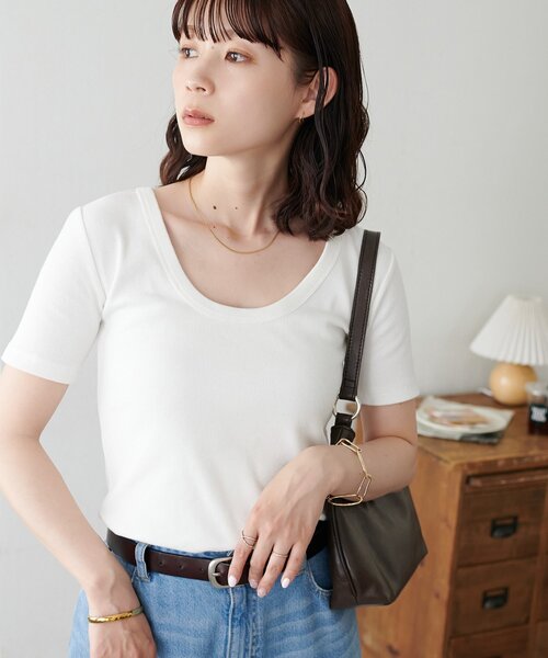 DISCOAT（ディスコート）の「【万能インナー♪/WEB限定】前後2WAYUネック半袖Tシャツ（Tシャツ/カットソー・レディース・アイボリー/ブラック/ホワイト/グレー・FREE）」の12枚目の写真