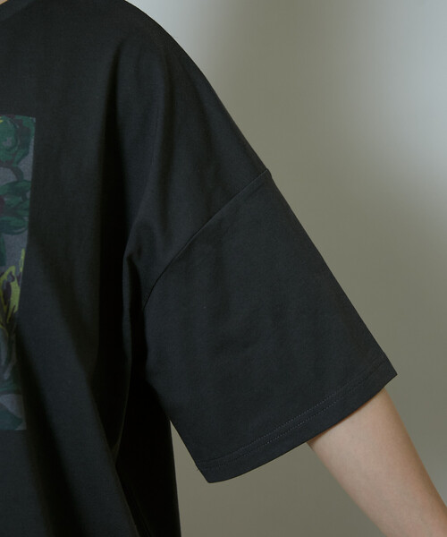 PUBLUX（パブリュクス）の「PUBLUX/パブリュクス 花 ニュアンス アート ボックスプリント ビッグシルエット Tシャツ　限定展開（Tシャツ/カットソー・レディース・ベージュ/チャコールグレー/オフホワイト・ﾌﾘ-）」の17枚目の写真