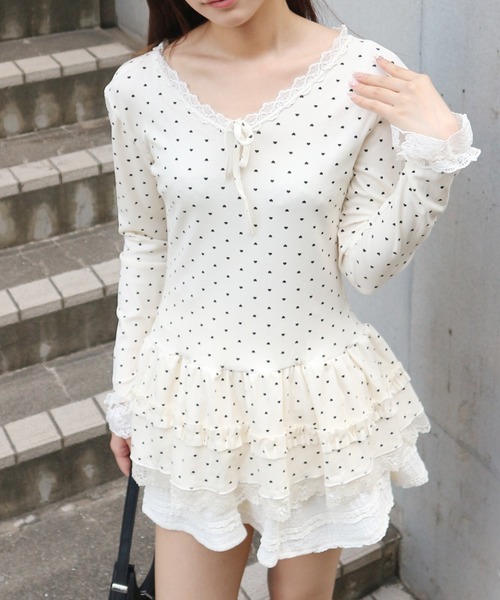 ALLuRing ChaRm(アリュリングチャーム)の「Frill Lace Tiered Layered Dot Top / フリルレースティアードレイヤードドットトップス(シャツ/ブラウス・レディース・ホワイト・FREE)」の2枚目の写真