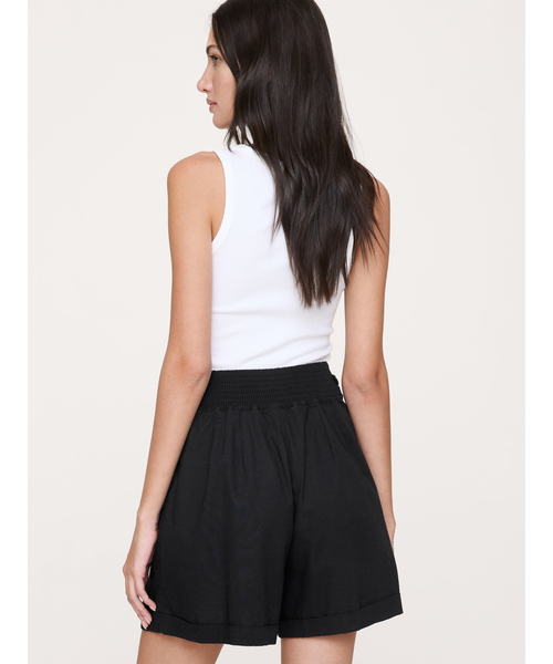 Banana Republic(バナナリパブリック)の「4インチ ヘリテージ エクスプローラー プルオン ショートパンツ(その他パンツ・レディース・ブラウン系その他/ブラック・XS/S/M/L)」の4枚目の写真