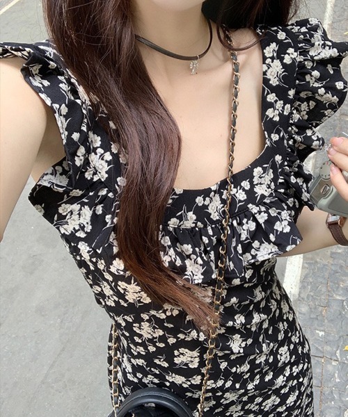 mielu(ミエル)の「フラワーフリルロングワンピース(ワンピース・レディース・ブラック・LARGE/MEDIUM/SMALL)」の2枚目の写真