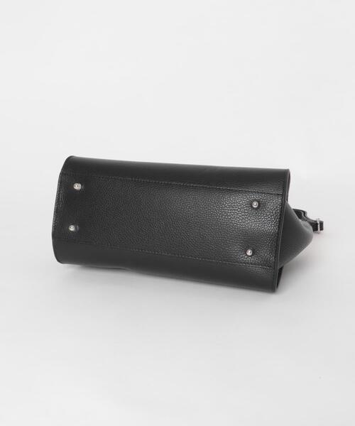 URBAN RESEARCH ROSSO WOMEN(アーバンリサーチ ロッソ)の「AULENTTI ミニマルレザートートバッグ(トートバッグ・レディース・ブラック/オフホワイト・FREE)」の7枚目の写真