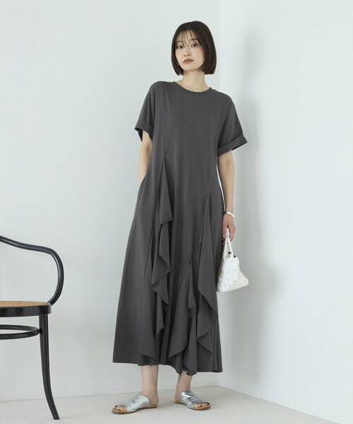 Firsthand(ファーストハンド)の「Firsthand/ファーストハンド オーガニックコットン ドレープフレア ワンピース(ワンピース・レディース・ブラック/チャコールグレー/ブラウン・FREE)」の9枚目の写真