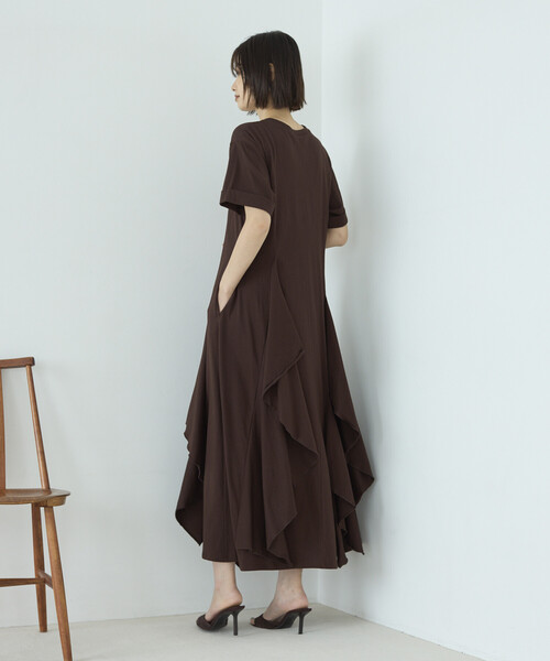 Firsthand(ファーストハンド)の「Firsthand/ファーストハンド オーガニックコットン ドレープフレア ワンピース(ワンピース・レディース・ブラック/チャコールグレー/ブラウン・FREE)」の18枚目の写真