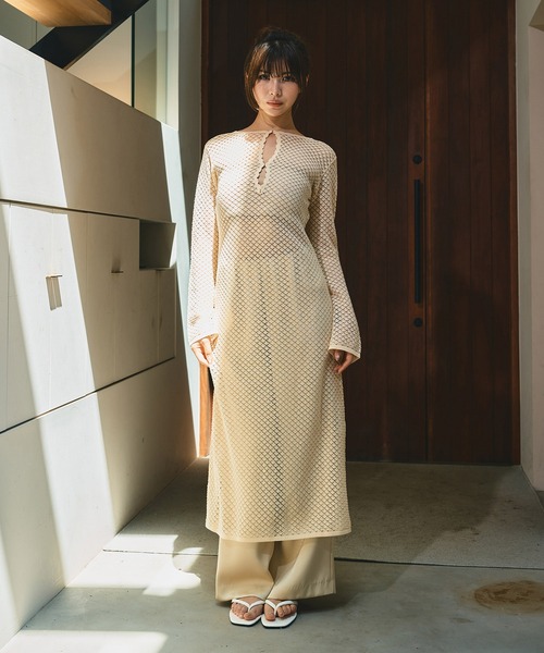 KINO THE KEI(キノザケイ)の「前後2WAY 透かし編み マキシ ワンピース KINO THE KEI(ワンピース・レディース・キナリ/ブラック・フリー)」の4枚目の写真
