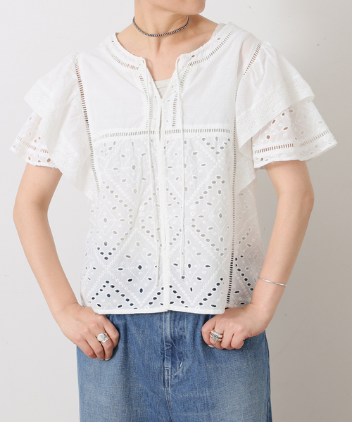 JOURNAL STANDARD LUXE(ジャーナルスタンダード ラックス)の「カットワークレースMIX フリルブラウス(シャツ/ブラウス・レディース・ブラック/ホワイト・FREE)」の11枚目の写真
