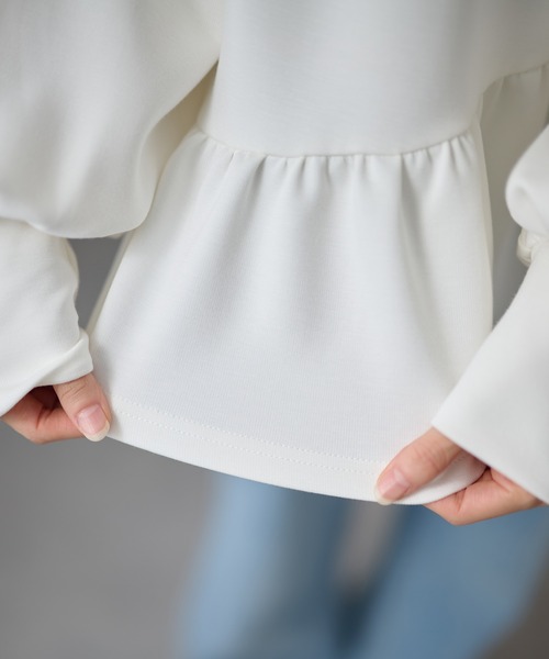 DAYRA(デイラ)の「クルーネック アシメ ペプラム 長袖 プルオーバー(Tシャツ/カットソー・レディース・ホワイト/ブラック/ネイビー・FREE)」の4枚目の写真