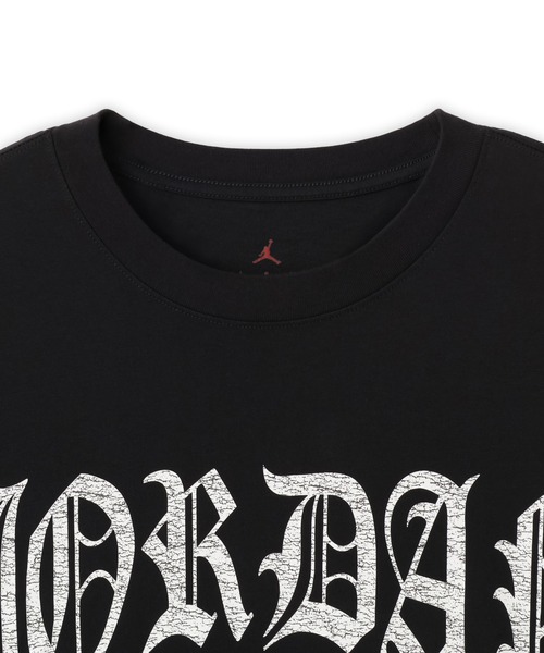 JORDAN BRAND(ジョーダンブランド)の「JORDAN BRAND M J BRK S GOTHIC 85 SS CREW / ジョーダン ブランド BRK S GOTHIC 85 S/S クルー/NIKE【SP】(Tシャツ/カットソー・メンズ・ブラック/カーキ・M/S/XXL/XL/L)」の4枚目の写真