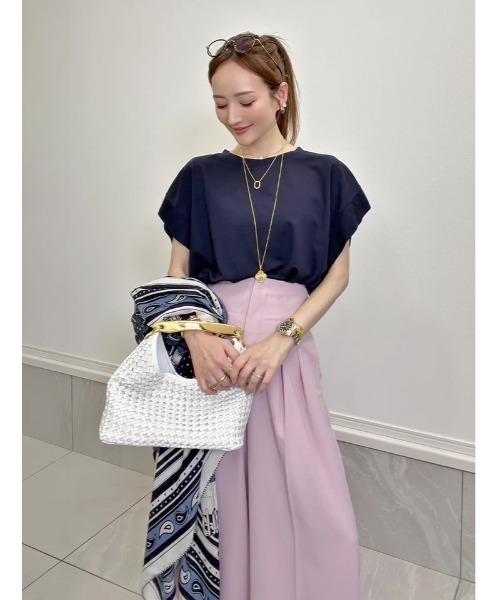 fifth（フィフス）の「【星玲奈セレクト】【接触冷感】脇見え防止二の腕カバーカットソー（Tシャツ/カットソー・レディース・ネイビー/ホワイト/ブラック・M）」の13枚目の写真
