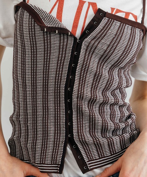 CREDONA(クレドナ)の「TUCK STITCH BUSTIER/タックステッチビスチェ(キャミソール・レディース・ブラウン/サックスブルー/ブラック・FREE)」の22枚目の写真