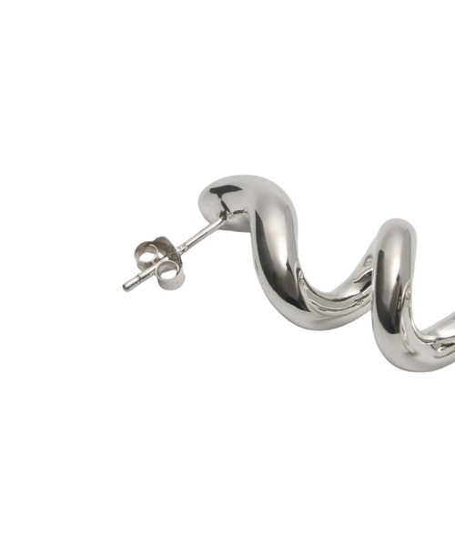 YArKA（ヤーカ）の「【YArKA/ヤーカ】 twist hollow earring(pierce) [RSTS2] / 中空ツイストピアス（ピアス（片耳用）・レディース・シルバー・FREE）」の12枚目の写真