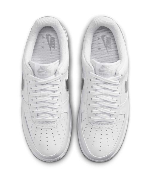 NIKE（ナイキ）の「ナイキ エア フォース 1 '07 SE ウィメンズ シューズ / Nike Air Force 1 '07 SE Women's Shoes IV5102-100 White（スニーカー・レディース・ホワイト・26/22/23.5/23/22.5/25.5/25/24.5/24）」の6枚目の写真