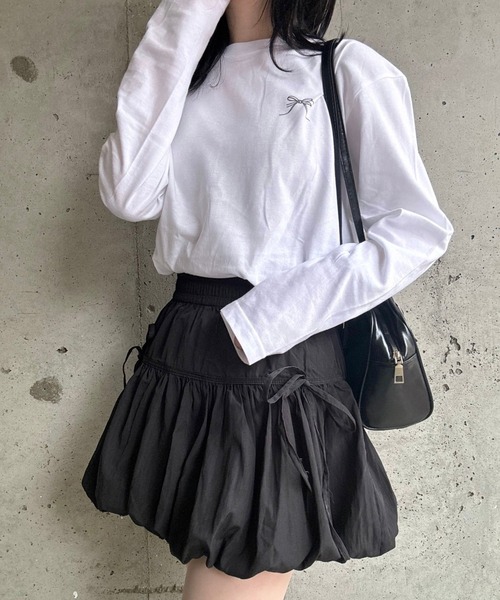 tunee(チュニー)の「リボンワンポイントロンT/長袖Tシャツ(hsyd)(Tシャツ/カットソー・レディース・ホワイト・MEDIUM)」の1枚目の写真