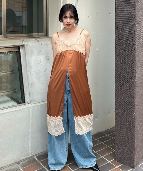 Henon.(ヘノン)の「レーススリップキャミワンピース(ワンピース・レディース・キャメル/ブラック・F)」の3枚目の写真