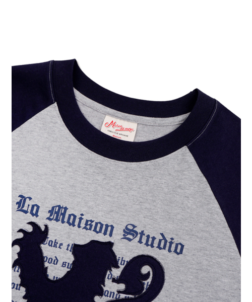 FABULOUS ARCHIVE（ファビュラスアーカイブ）の「ドラゴンパッチラグラン長袖Tシャツネイビー(FCG1TS692M)（Tシャツ/カットソー・レディース・ネイビー・MEDIUM）」の8枚目の写真