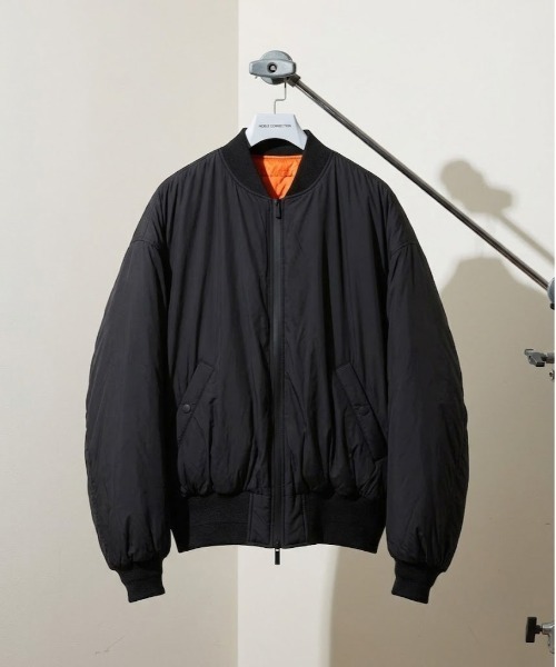 MODE COMMUTER（モードコミューター）の「[MC by FUMITO GANRYU COLLECTION] 2WAY MA-1（MA-1・メンズ・アイボリー/ブラック・MEDIUM/LARGE）」の2枚目の写真