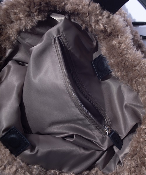 F/CE. (エフシーイー)の「F/CE. BOA 2WAY TOTE BAG / エフシーイー ボア 2ウェイ トートバッグ(トートバッグ・レディース・ベージュ/ブラック・FREE)」の13枚目の写真