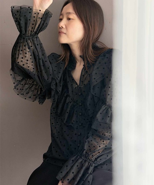 PICCIN PERLA(ピッチンペルラ)の「フロッキードットチュールフリルブラウス(シャツ/ブラウス・レディース・ブラック・M)」の12枚目の写真