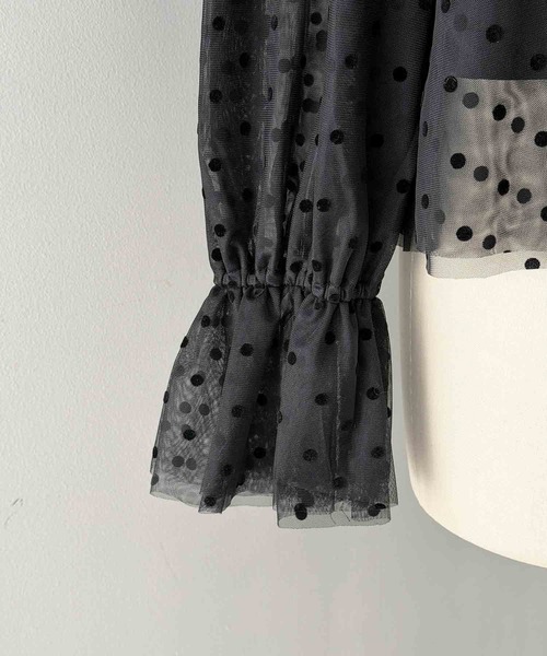 PICCIN PERLA(ピッチンペルラ)の「フロッキードットチュールフリルブラウス(シャツ/ブラウス・レディース・ブラック・M)」の19枚目の写真
