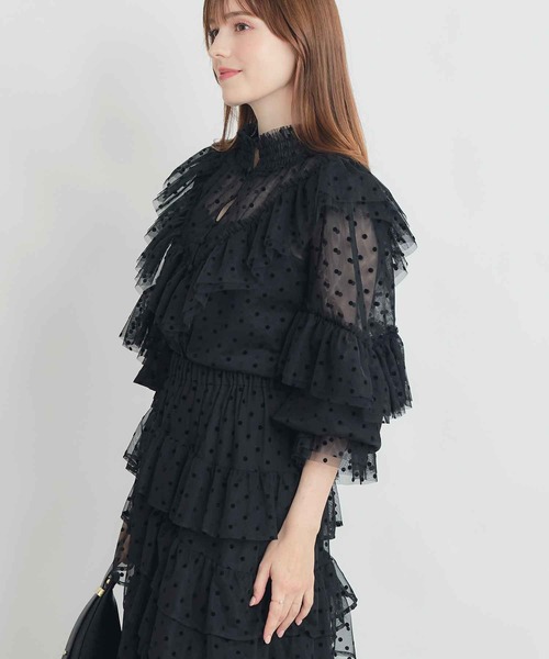 PICCIN PERLA(ピッチンペルラ)の「フロッキードットチュールフリルブラウス(シャツ/ブラウス・レディース・ブラック・M)」の4枚目の写真