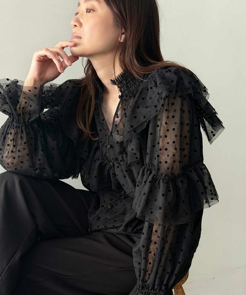 PICCIN PERLA(ピッチンペルラ)の「フロッキードットチュールフリルブラウス(シャツ/ブラウス・レディース・ブラック・M)」の11枚目の写真