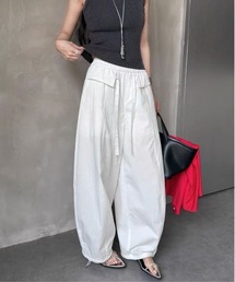 ウエストフリルコード付きカーブワイドパンツ