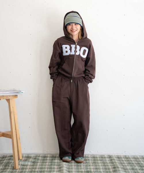 bashful base Oriental(バッシュフルベースオリエンタル)の「【bbO】ワッペンロゴダブルジップボリュームパーカー(パーカー・メンズ・グレー/ブラウン/ブラック・SMALL/MEDIUM/LARGE)」の1枚目の写真