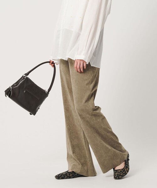 BEAUTY&YOUTH UNITED ARROWS（ビューティーアンドユースユナイテッドアローズ）の「スエードライク フレアパンツ ウォッシャブル（その他パンツ・レディース・ベージュ/ネイビー・S/M）」の7枚目の写真