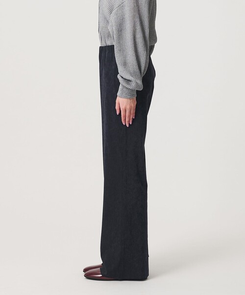 BEAUTY&YOUTH UNITED ARROWS（ビューティーアンドユースユナイテッドアローズ）の「スエードライク フレアパンツ ウォッシャブル（その他パンツ・レディース・ベージュ/ネイビー・S/M）」の10枚目の写真