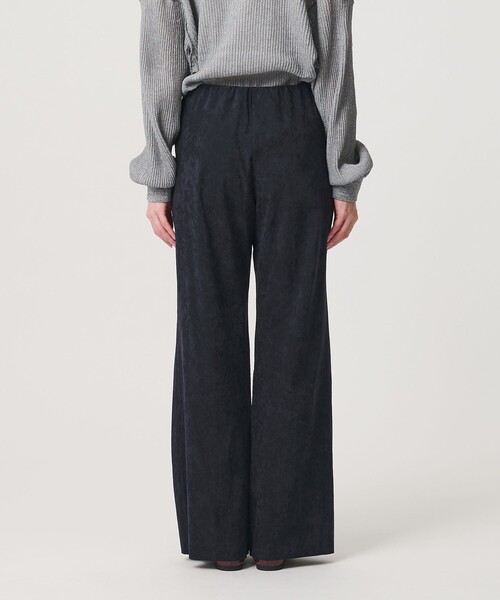 BEAUTY&YOUTH UNITED ARROWS（ビューティーアンドユースユナイテッドアローズ）の「スエードライク フレアパンツ ウォッシャブル（その他パンツ・レディース・ベージュ/ネイビー・S/M）」の11枚目の写真