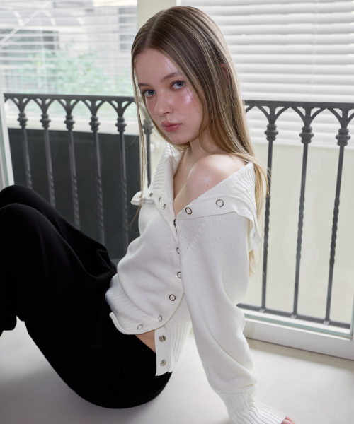 ROSEFRANTZ（ロゼフランツ）の「Fold Off Shoulder Knit [Ivory]（ニット/セーター・レディース・アイボリー・OS）」の13枚目の写真