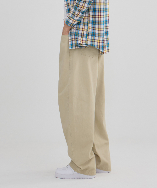ACSHI(アクシ)の「コットンツイル膝切り替えカーブドパンツ (ライトベージュ)(その他パンツ・メンズ・サンドベージュ・MEDIUM/LARGE/X-LARGE/XX-LARGE)」の2枚目の写真