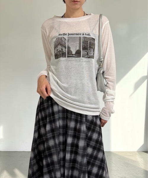 THE SOIS(ソア)の「フォトプリントシアーロンT(Tシャツ/カットソー・レディース・オフホワイト/ブラック・FREE)」の11枚目の写真