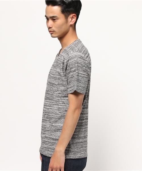 ikka（イッカ）の「ジャガードパイル無地VネックTシャツ（Tシャツ/カットソー・メンズ・ホワイト/ライトグレー/ネイビー/オフホワイト・X-LARGE/MEDIUM/LARGE）」の5枚目の写真