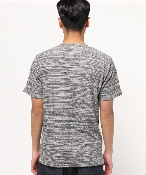 ikka（イッカ）の「ジャガードパイル無地VネックTシャツ（Tシャツ/カットソー・メンズ・ホワイト/ライトグレー/ネイビー/オフホワイト・X-LARGE/MEDIUM/LARGE）」の6枚目の写真