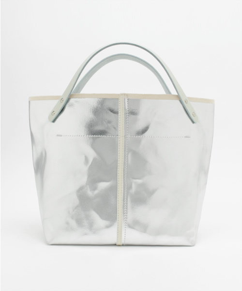 fennica（フェニカ）の「HOW TO LIVE / シルバートートバッグ（トート