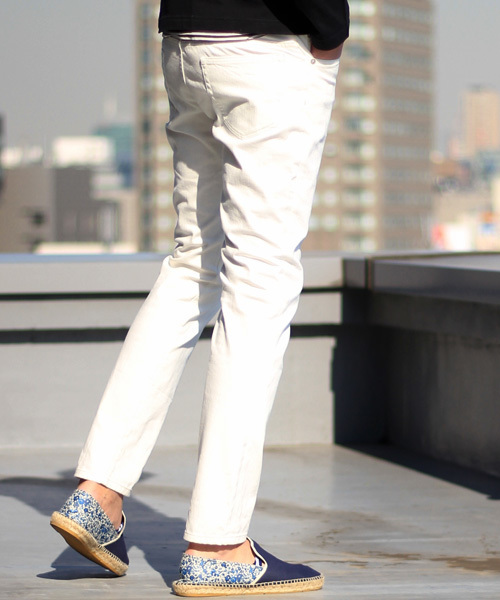ESSENTIAL GARMENT MEN'S BIGI（エッセンシャルガーメントメンズビギ）の「ストレッチジーンズ/スリムテーパード（デニムパンツ・メンズ・ホワイト/ブルー・S/M/L/SS）」の16枚目の写真