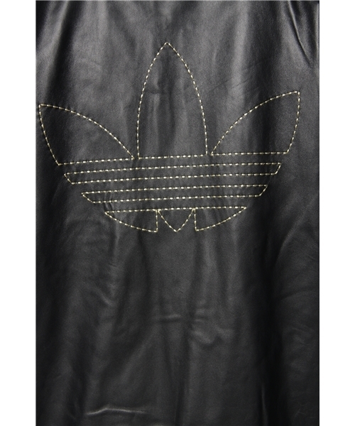 adidas Originals（アディダスオリジナルス）の「LEATHER TT