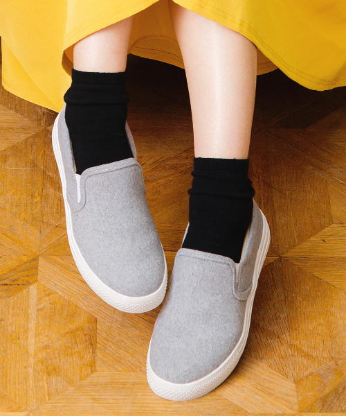 KOBE LETTUCE（コウベレタス）の「ベーシックスリッポンシューズ（スリッポン・レディース・グレー/ホワイト系その他2/ブラック/ホワイト/ホワイト系その他/ホワイト系その他3/ワイン/ブラック系その他2/グレー系その他/ブルー系その他2/イエロー系その他/ネイビー/イエロー/ブルー系その他/パイソン/ブラック系その他3/ブラック系その他/ピンク/レッド/シルバー/レオパード/シルバー系その他/チェック/ピンク系その他/ホワイト系その他4/ブルー系その他3/その他/その他1/ベージュ/ゼブラ/ブルー系その他4・L/M/S/LL）」の12枚目の写真