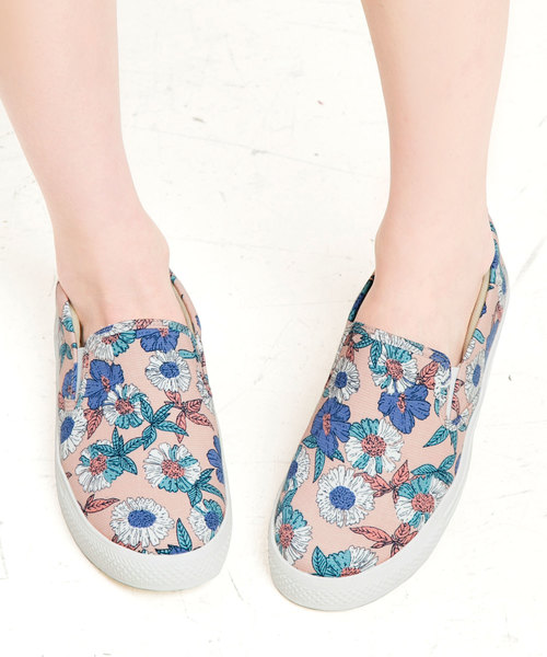 KOBE LETTUCE（コウベレタス）の「ベーシックスリッポンシューズ（スリッポン・レディース・グレー/ホワイト系その他2/ブラック/ホワイト/ホワイト系その他/ホワイト系その他3/ワイン/ブラック系その他2/グレー系その他/ブルー系その他2/イエロー系その他/ネイビー/イエロー/ブルー系その他/パイソン/ブラック系その他3/ブラック系その他/ピンク/レッド/シルバー/レオパード/シルバー系その他/チェック/ピンク系その他/ホワイト系その他4/ブルー系その他3/その他/その他1/ベージュ/ゼブラ/ブルー系その他4・L/M/S/LL）」の22枚目の写真