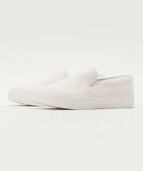 KOBE LETTUCE（コウベレタス）の「ベーシックスリッポンシューズ（スリッポン・レディース・グレー/ホワイト系その他2/ブラック/ホワイト/ホワイト系その他/ホワイト系その他3/ワイン/ブラック系その他2/グレー系その他/ブルー系その他2/イエロー系その他/ネイビー/イエロー/ブルー系その他/パイソン/ブラック系その他3/ブラック系その他/ピンク/レッド/シルバー/レオパード/シルバー系その他/チェック/ピンク系その他/ホワイト系その他4/ブルー系その他3/その他/その他1/ベージュ/ゼブラ/ブルー系その他4・L/M/S/LL）」の2枚目の写真