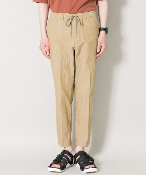URBAN RESEARCH（アーバンリサーチ）の「UR JAPAN MADE C/L ANKLE EASYTROUSER（その他パンツ・メンズ・ベージュ/ネイビー/カーキ・LARGE/MEDIUM）」の4枚目の写真