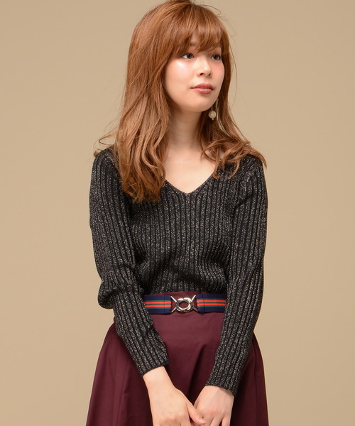 natural couture(ナチュラルクチュール)の「Vネックラメリブニット(ニット/セーター・レディース・グリーン/ブラック/イエロー/ピンク・FREE)」の13枚目の写真